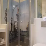Hotel Petit Saint-honore Paris