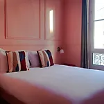 Otel Petit Saint-honore