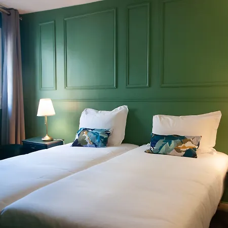 Petit Saint-honoré 2* Paris