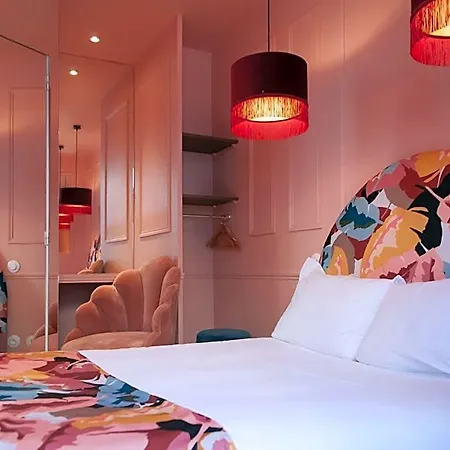 Petit Saint-honore Hotel 2*