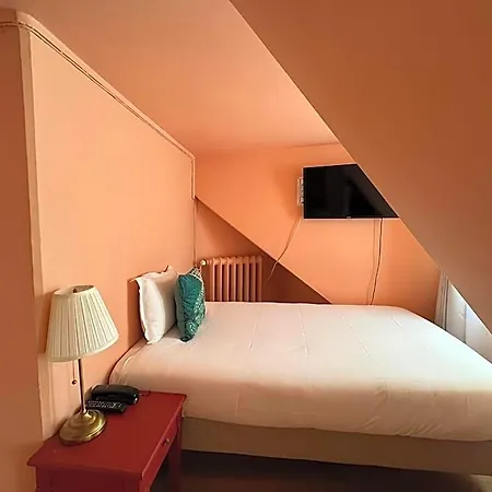 Petit Saint-honore Hotel