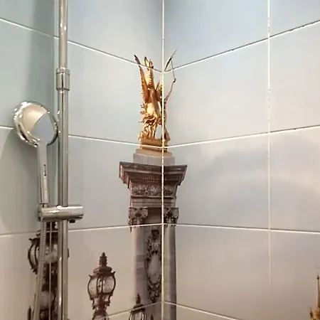 Petit Saint-honore Hotel 2*