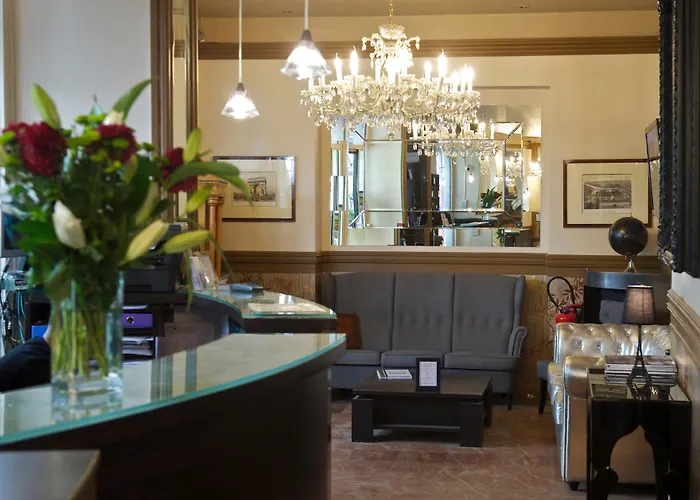 Hotel Petit Saint-honore 2*