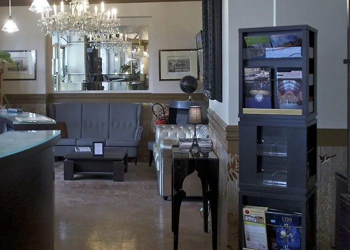 Petit Saint-honore 2* Parijs