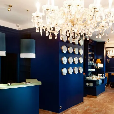 Hotel Petit Saint-honore 2*