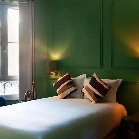 Hotel Petit Saint-honore 2*