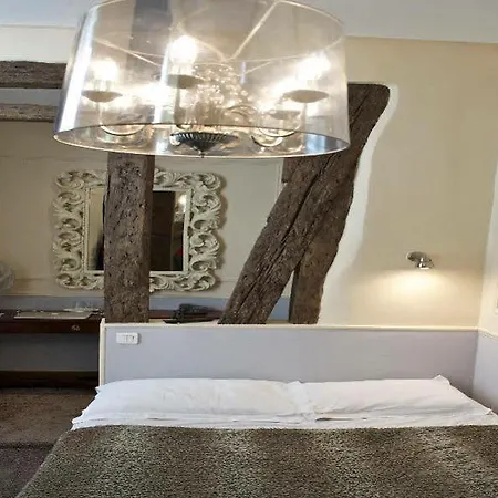 Hotel Petit Saint-honore